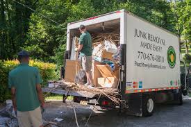 Best Retail Junk Removal  in Hartford, SD